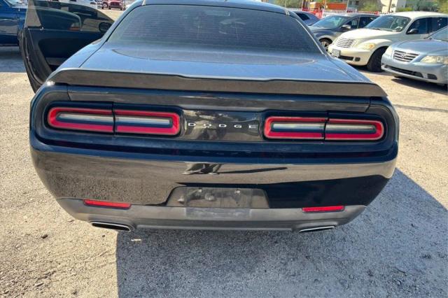 2017 Dodge Challenger SXT