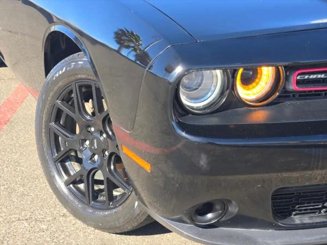 2017 Dodge Challenger SXT