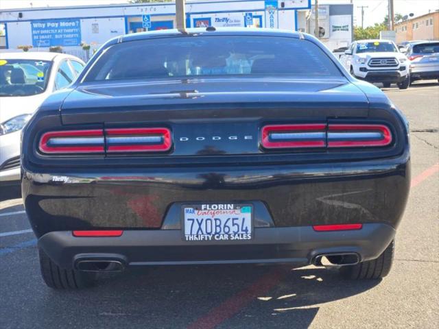 2017 Dodge Challenger SXT