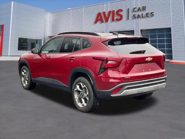 2025 Chevrolet Trax FWD LT