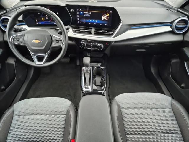 2025 Chevrolet Trax FWD LT