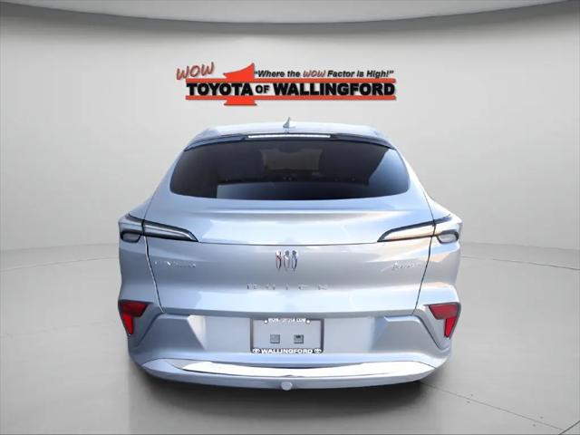 2024 Buick NV Avenir FWD