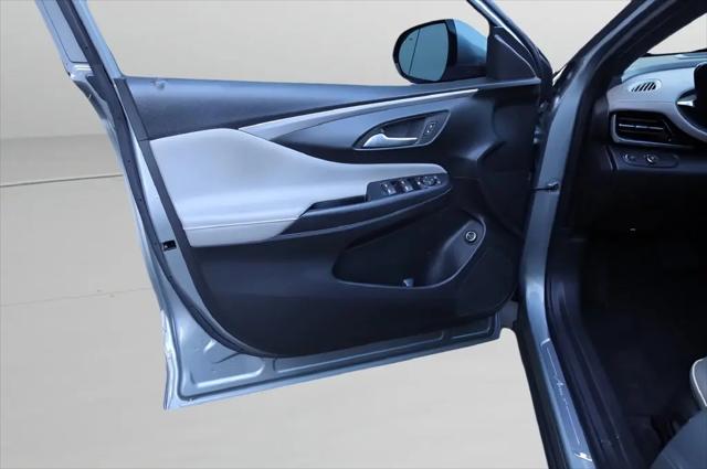 2024 Buick NV Avenir FWD