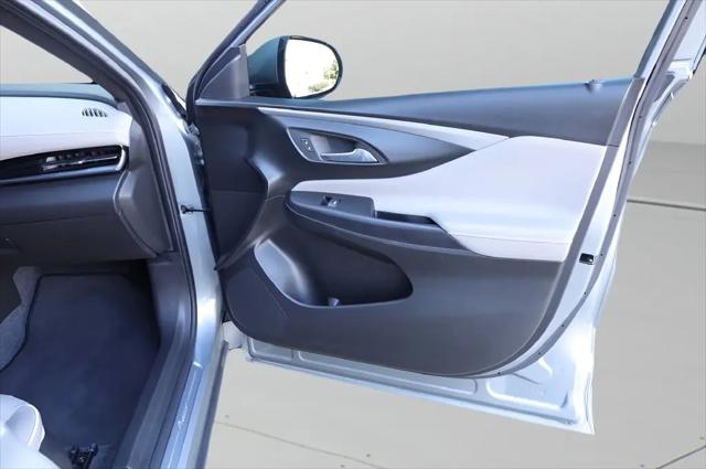2024 Buick NV Avenir FWD