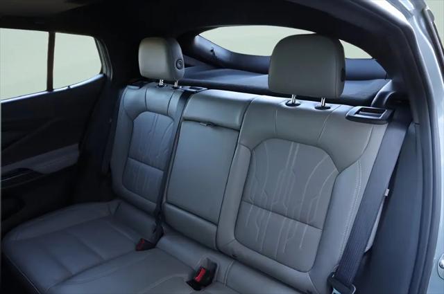 2024 Buick NV Avenir FWD