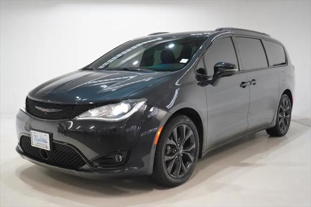 2020 Chrysler Pacifica Red S Edition