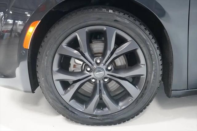 2020 Chrysler Pacifica Red S Edition