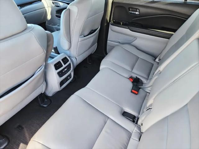 2020 Honda Pilot AWD Touring 8 Passenger