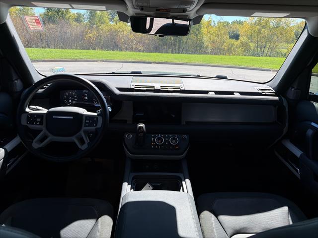 2021 Land Rover Defender 110 SE