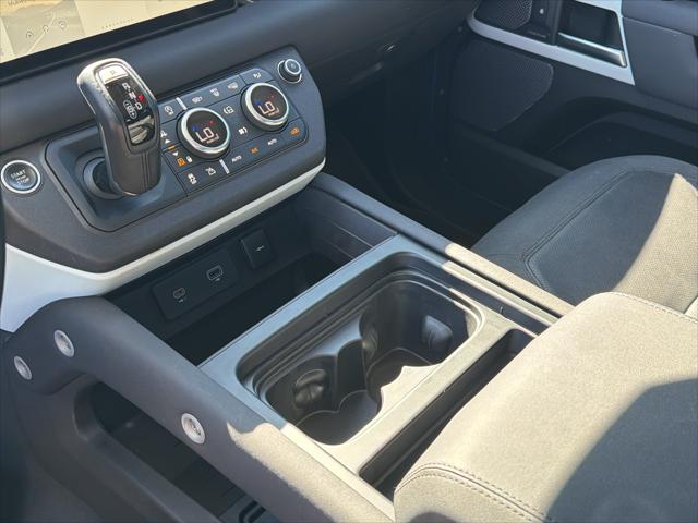 2021 Land Rover Defender 110 SE