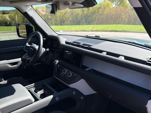 2021 Land Rover Defender 110 SE