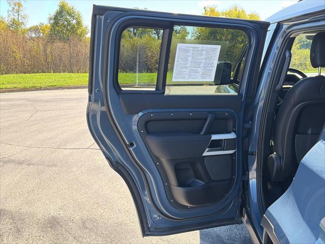 2021 Land Rover Defender 110 SE