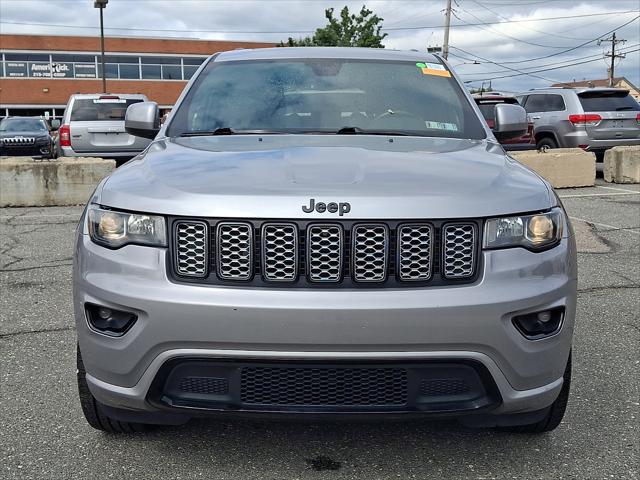 2019 Jeep Grand Cherokee Altitude 4x4 2019 Jeep Grand Cherokee Altitude 4x4