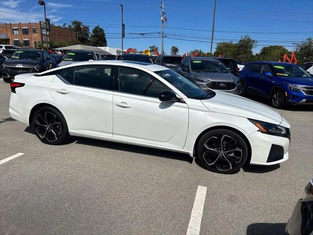 2023 Nissan Altima SR Intelligent AWD for sale in Irwin, PA