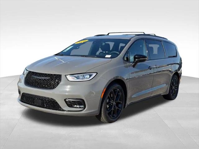 2025 Chrysler Pacifica Limited for sale in Pell City, AL