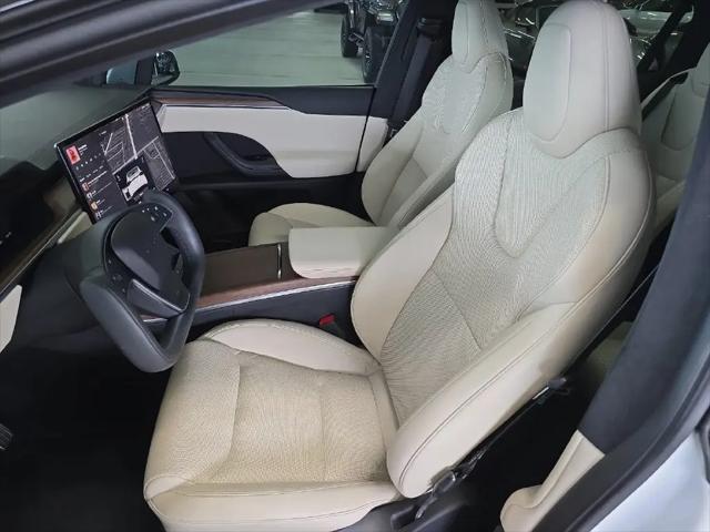 2023 Tesla Model X Standard Range