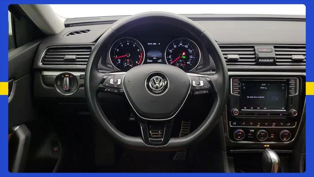 2018 Volkswagen Passat 2.0T SEL Premium