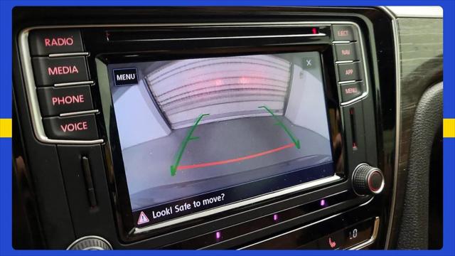 2018 Volkswagen Passat 2.0T SEL Premium