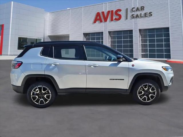 2025 Jeep Compass Trailhawk 4x4