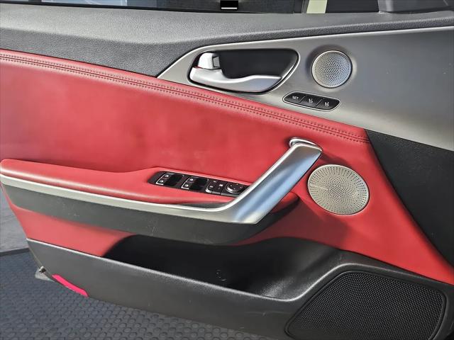 2021 Kia Stinger GT1