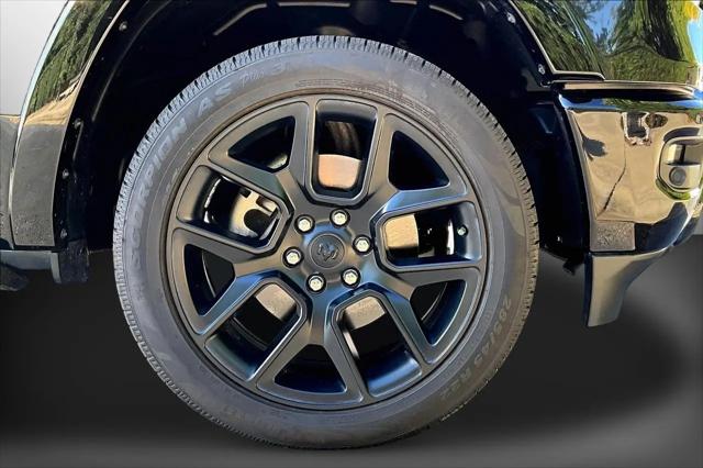 2022 Ram 1500 Laramie Crew Cab 4x4 57 Box
