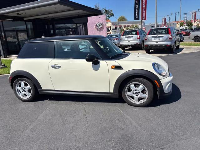 2011 MINI Cooper Cooper