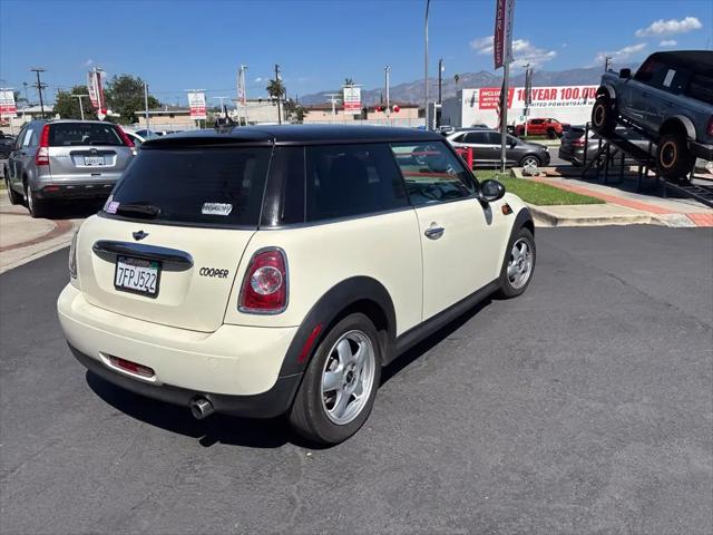 2011 MINI Cooper Cooper