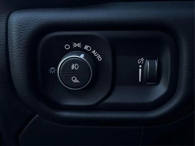 2022 Ram 3500 Big Horn Crew Cab 4x4 8 Box