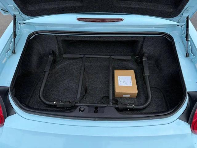 2003 Ford Thunderbird Premium