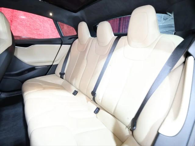2016 Tesla Model S 85D