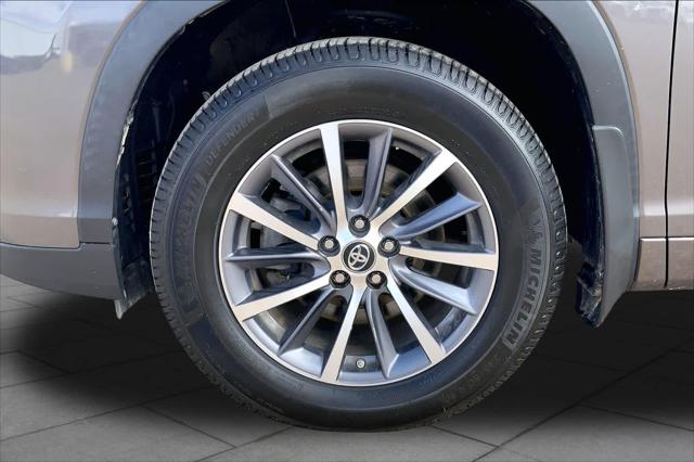 Used 2017 Toyota Highlander XLE For Sale in Lubbock, TX