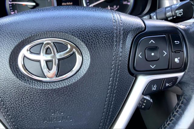 Used 2017 Toyota Highlander XLE For Sale in Lubbock, TX