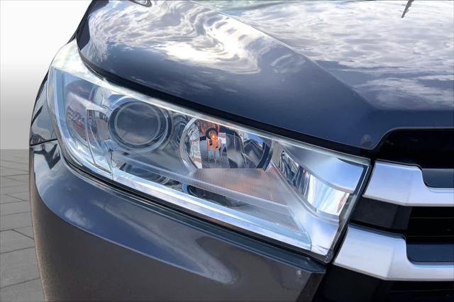 Used 2017 Toyota Highlander XLE For Sale in Lubbock, TX