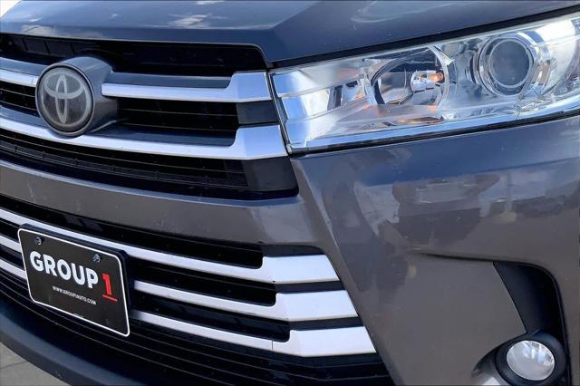 Used 2017 Toyota Highlander XLE For Sale in Lubbock, TX