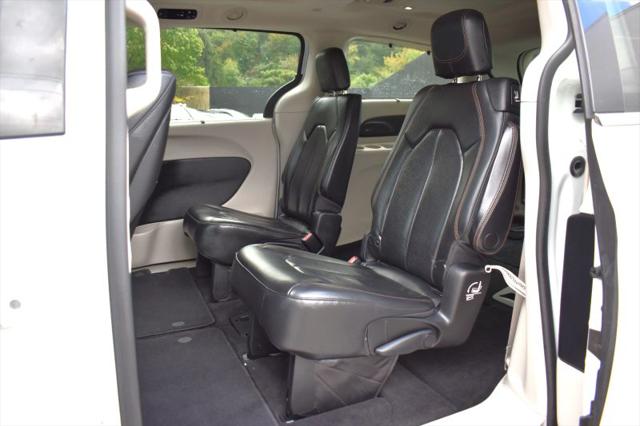 2020 Chrysler Pacifica Touring L Plus