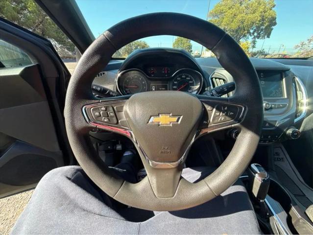 2017 Chevrolet Cruze LT Auto