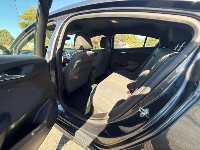 2017 Chevrolet Cruze LT Auto