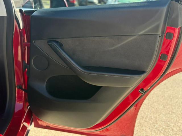 2023 Tesla Model Y Base