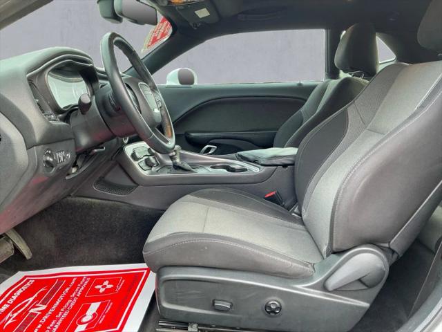 2015 Dodge Challenger SXT