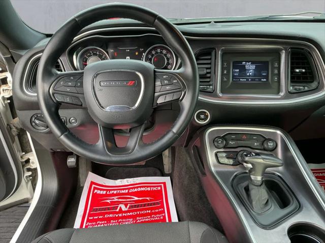 2015 Dodge Challenger SXT