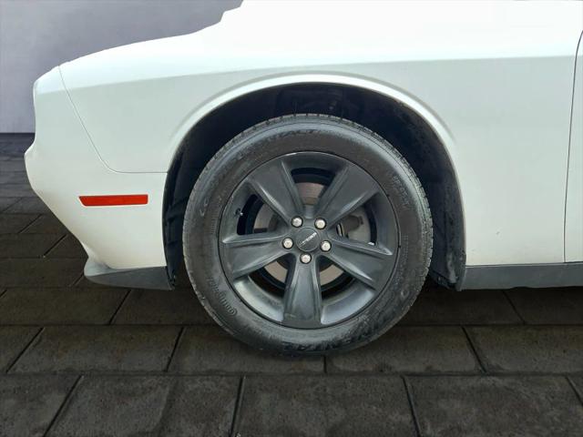 2015 Dodge Challenger SXT