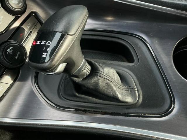 2015 Dodge Challenger SXT