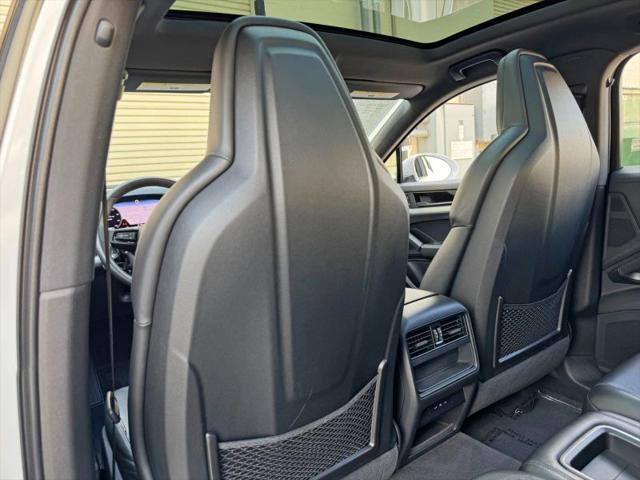2024 Porsche Cayenne S