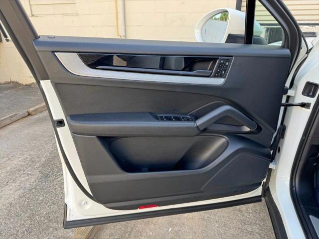 2024 Porsche Cayenne S