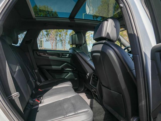 2020 Porsche Cayenne Base