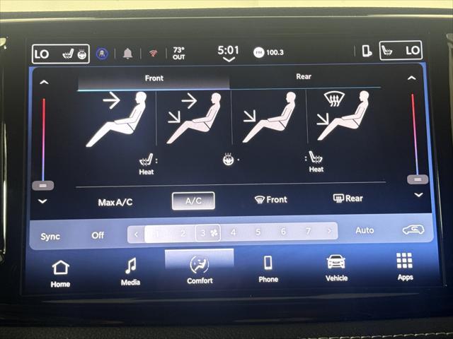 2027 Chrysler Pacifica Select