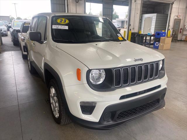 2023 Jeep Renegade Latitude 4x4 for sale in Groveport, OH