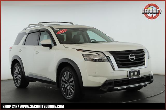 2024 Nissan Pathfinder SL 4WD for sale in Amityville, NY