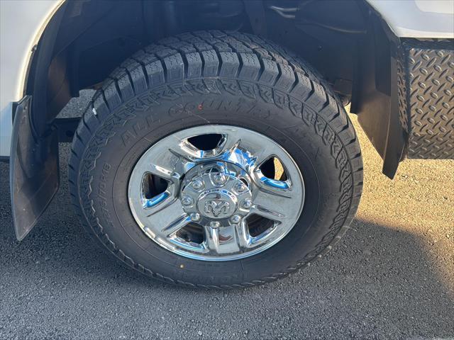 2022 Ram 2500 Tradesman Crew Cab 4x4 64 Box