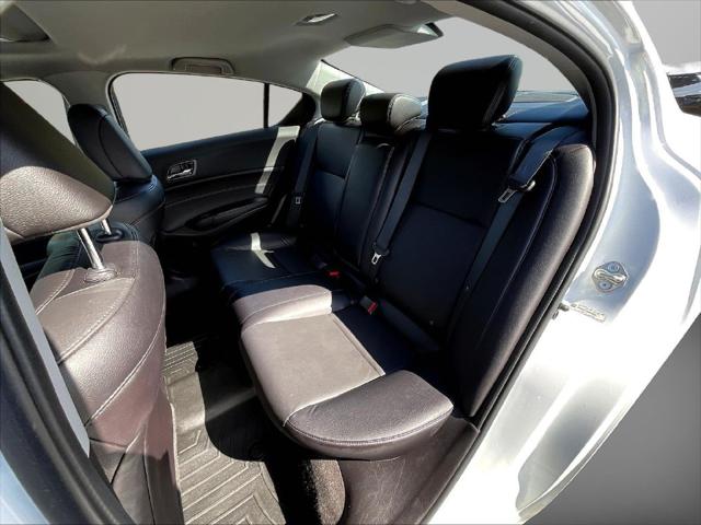 2017 Acura ILX Base